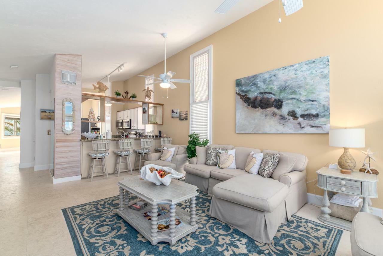 Family Tides Vila Stuart Exterior foto